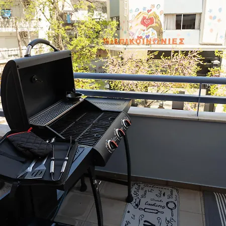 Unique With Huge Balcony * سالونيك