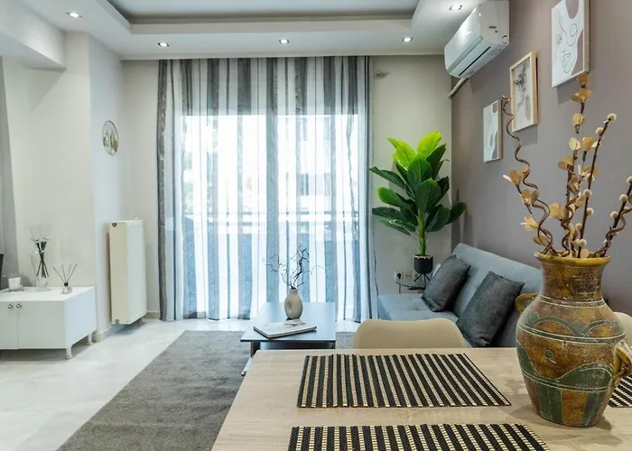 Unique With Huge Balcony Apartment Thessaloniki