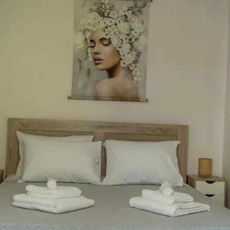 Unique With Huge Balcony 아파트 *